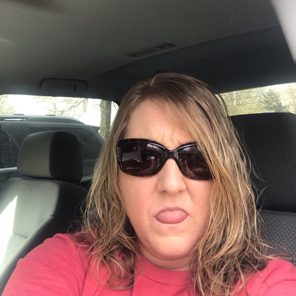 Meet your Posher, Christy